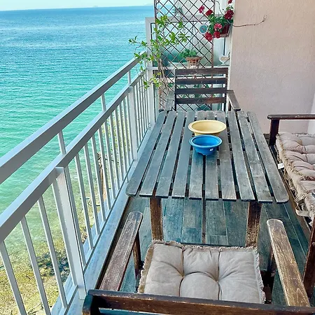 Viverefelix - Mare Liberum Kavála